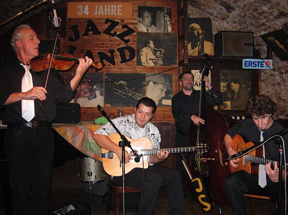 Mic Oechsner, Gideon Oechsner, Mandolino Weiss, Joschi Schneeberger