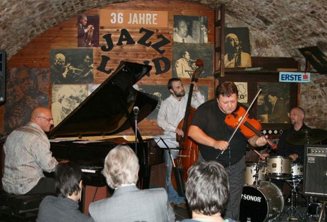 Zipflo Weinrich, Rob Bargad, Milan Nikolic, Mario Gonzi