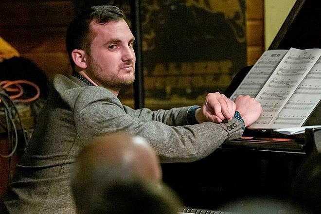 Greg Abata, Matyas Bartha