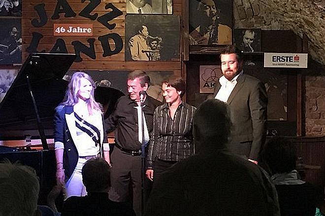 Boogie-Woogie meets Dixie . Martin p & Sabine Pyrker dm, Katharina Alber p, Bernhard Fauster cl - Boogie-Woogie meets Dixie