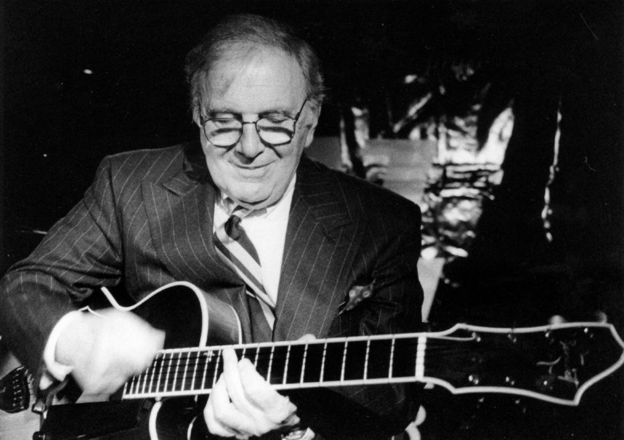 Bucky Pizzarelli